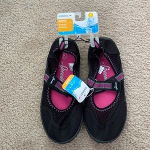 Speedo girls water shoes.